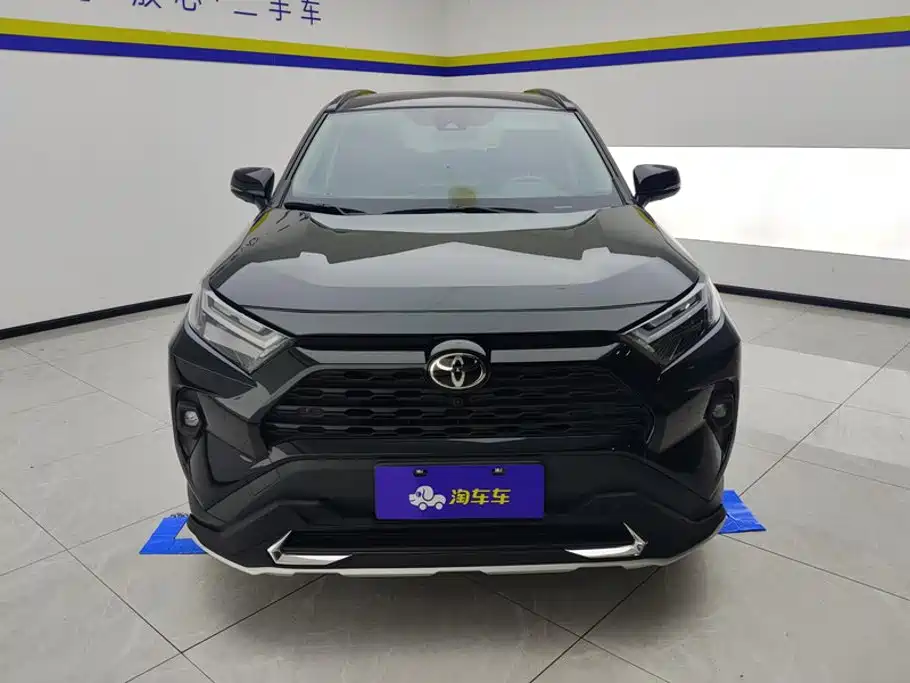 Toyota RAV4 — фото 2