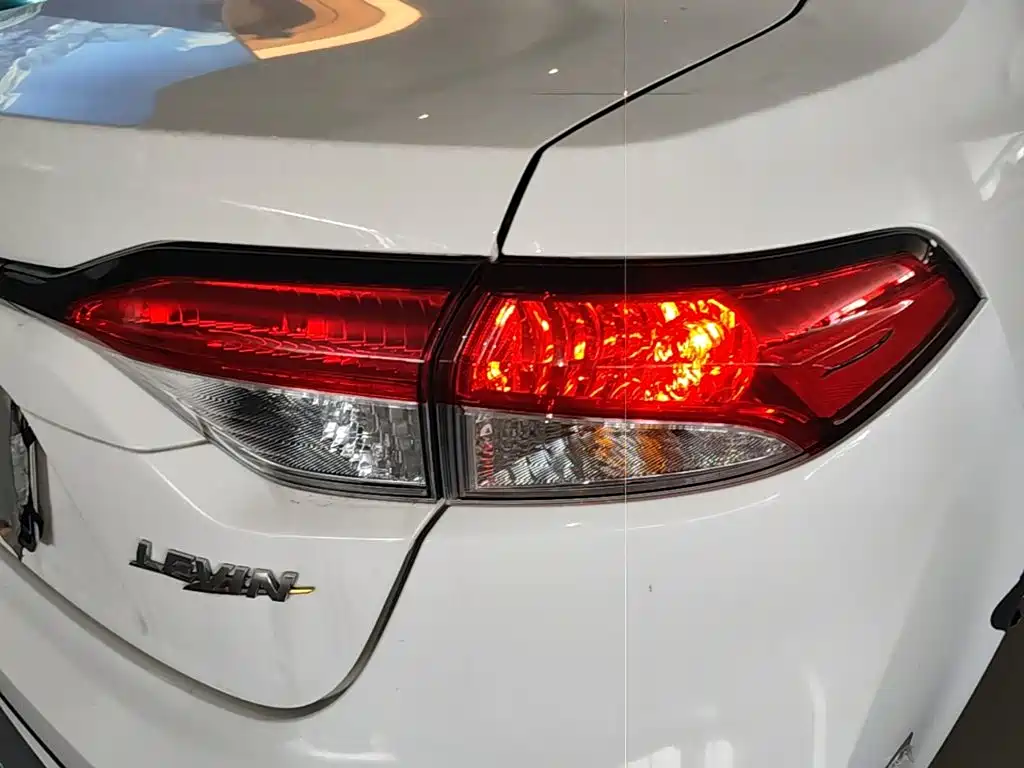 Toyota Levin — фото 24