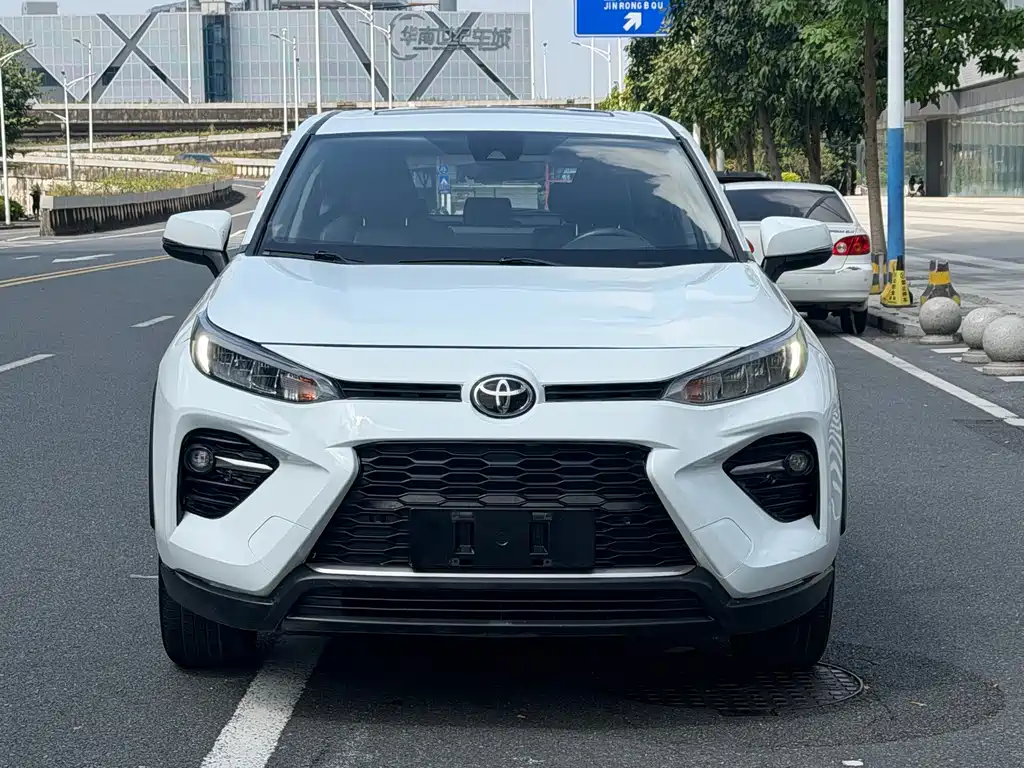 Toyota Wildlander — фото 2