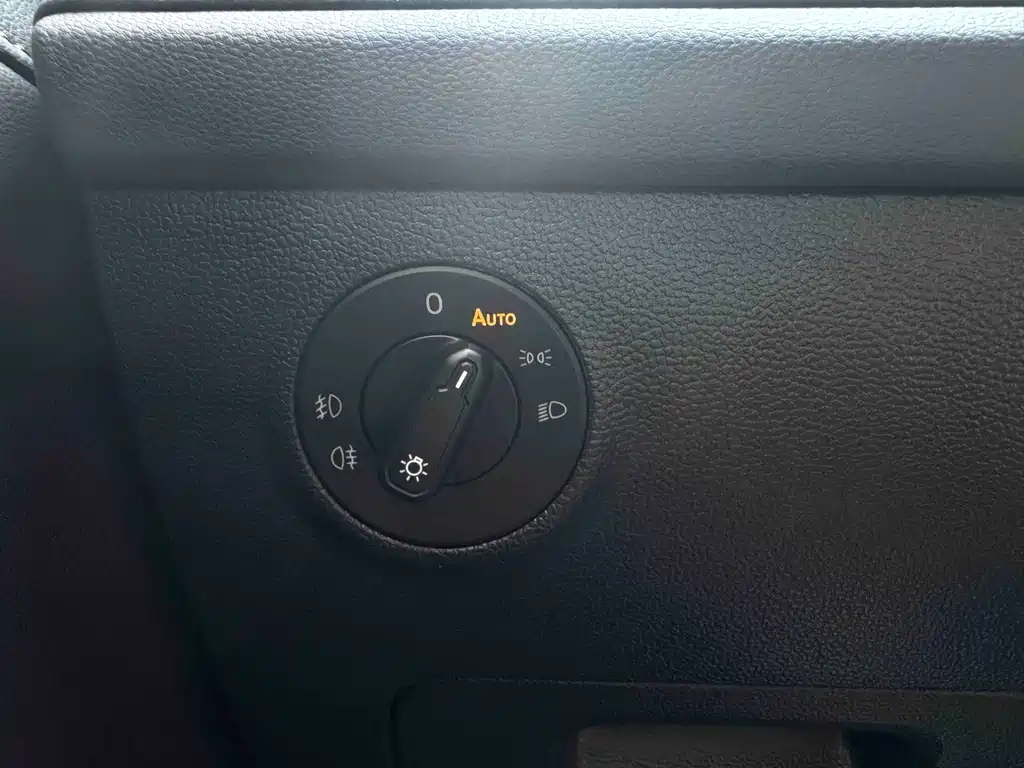 Volkswagen Tharu — фото 11