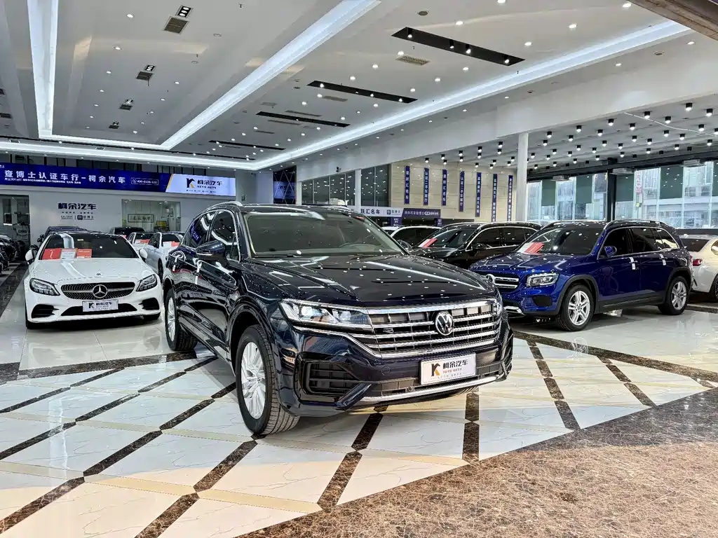 Volkswagen Touareg — фото 4