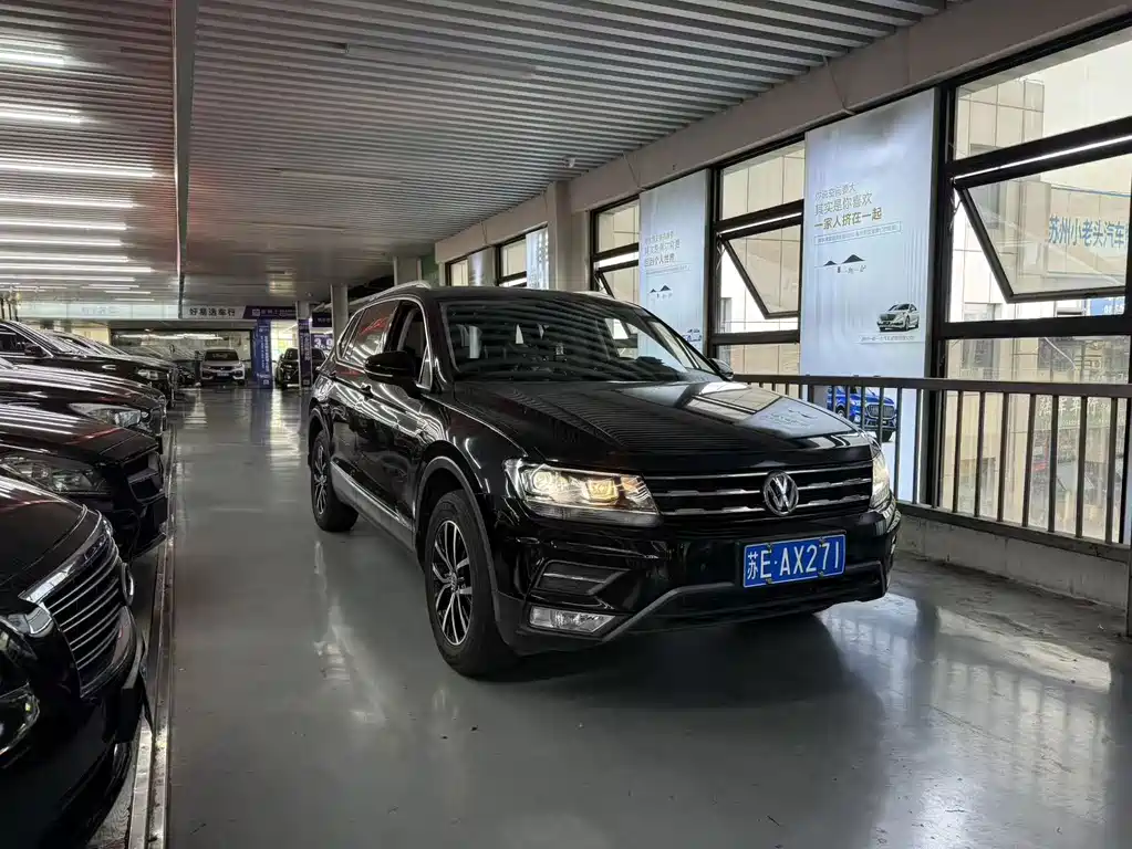 Volkswagen Tiguan L — фото 3