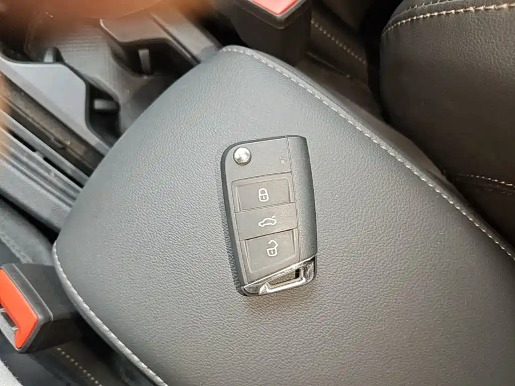 Volkswagen Tharu — фото 9