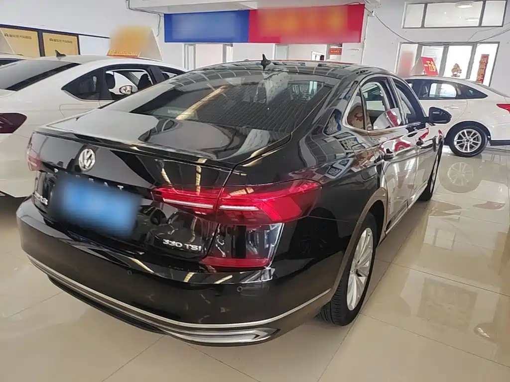 Volkswagen Passat — фото 7