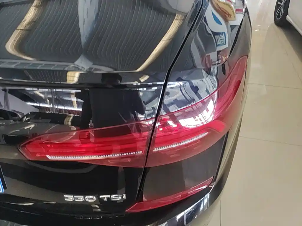 Volkswagen Passat — фото 8