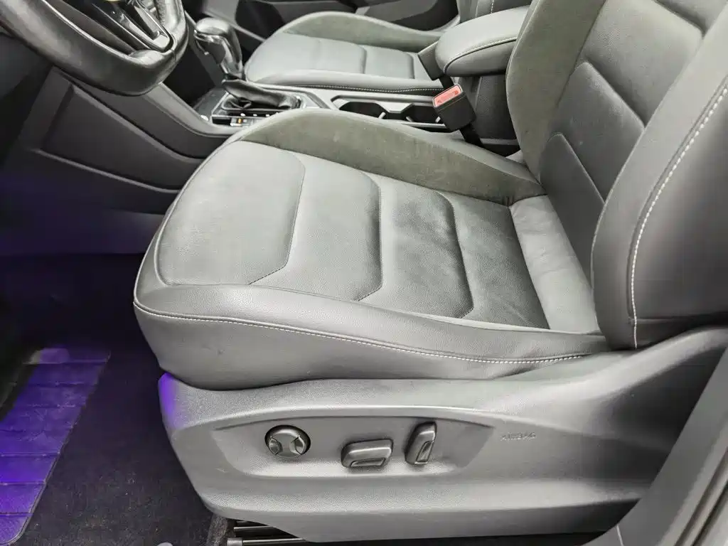 Volkswagen Tiguan L — фото 20