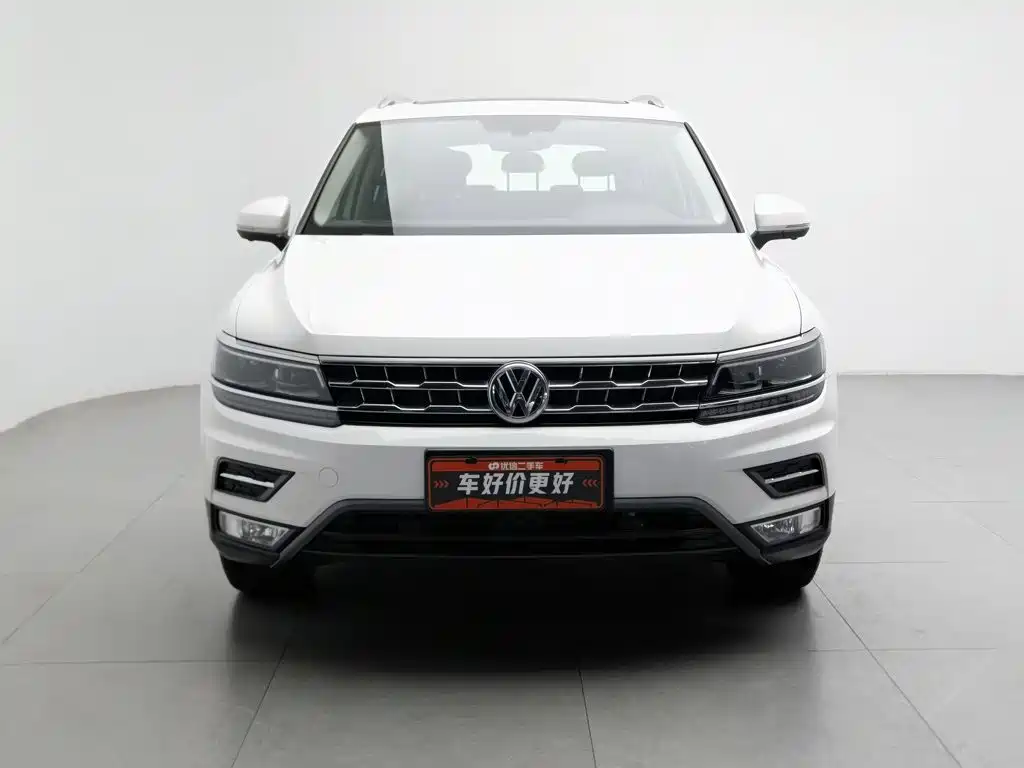 Volkswagen Tiguan L — фото 3