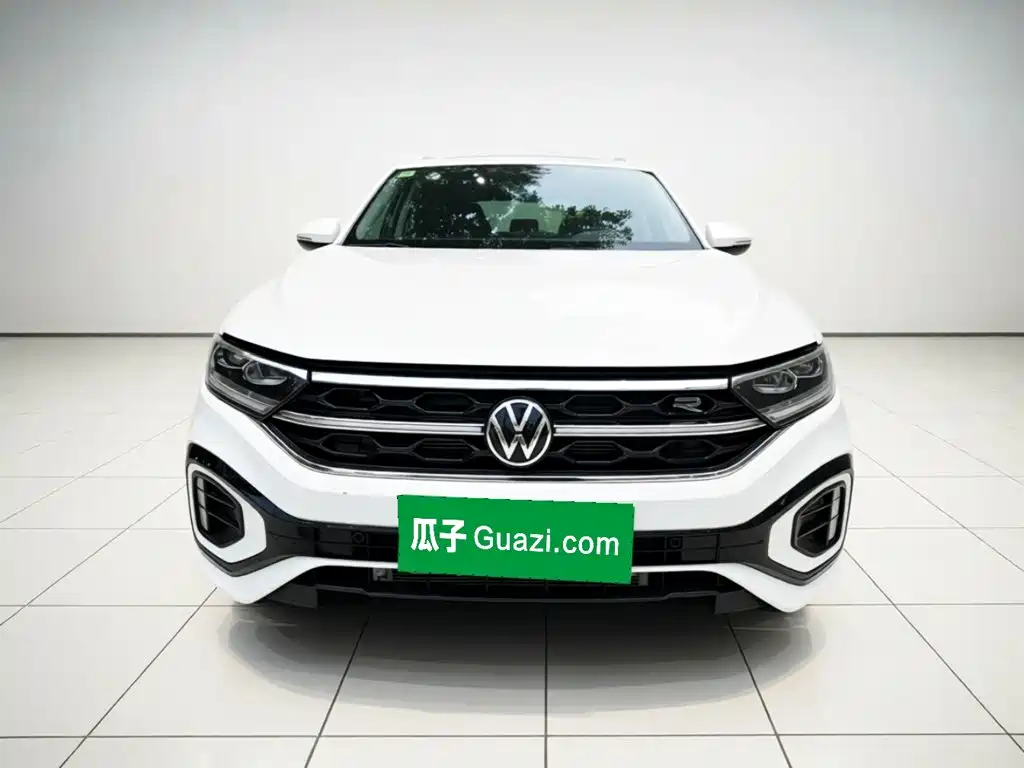 Volkswagen T-Roc — фото 23