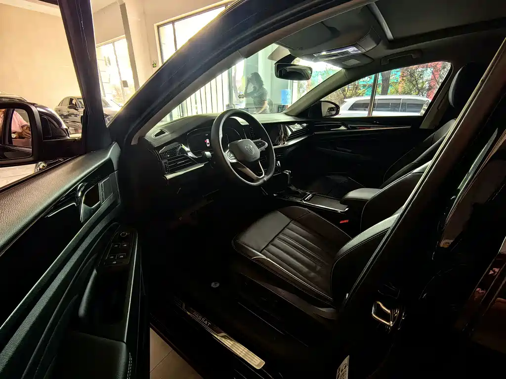 Volkswagen Passat — фото 8
