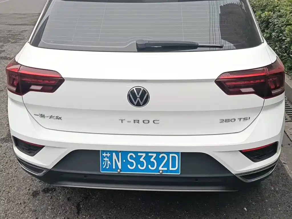 Volkswagen T-Roc — фото 4