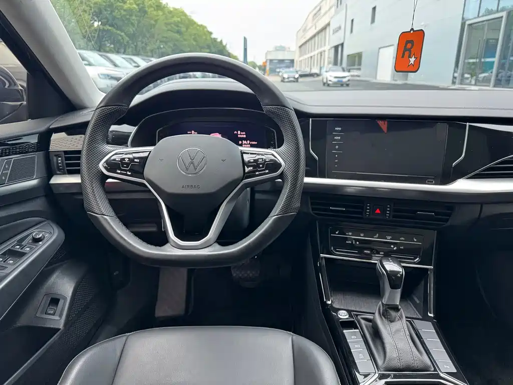 Volkswagen Passat — фото 9