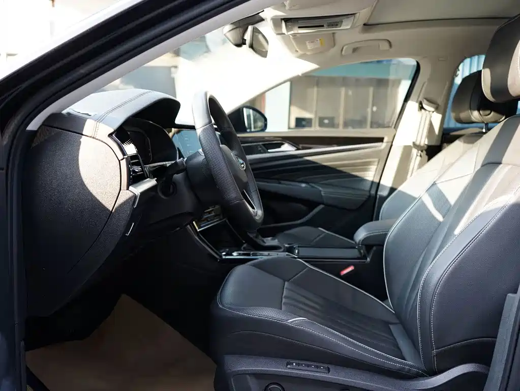 Volkswagen Passat — фото 4