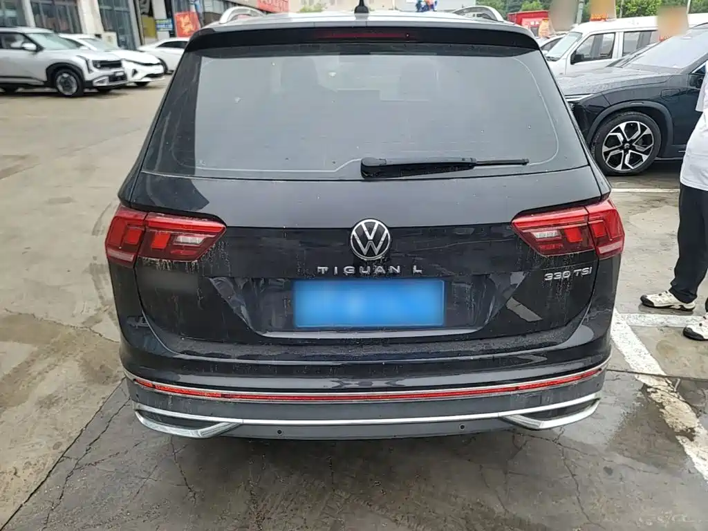 Volkswagen Tiguan L — фото 6