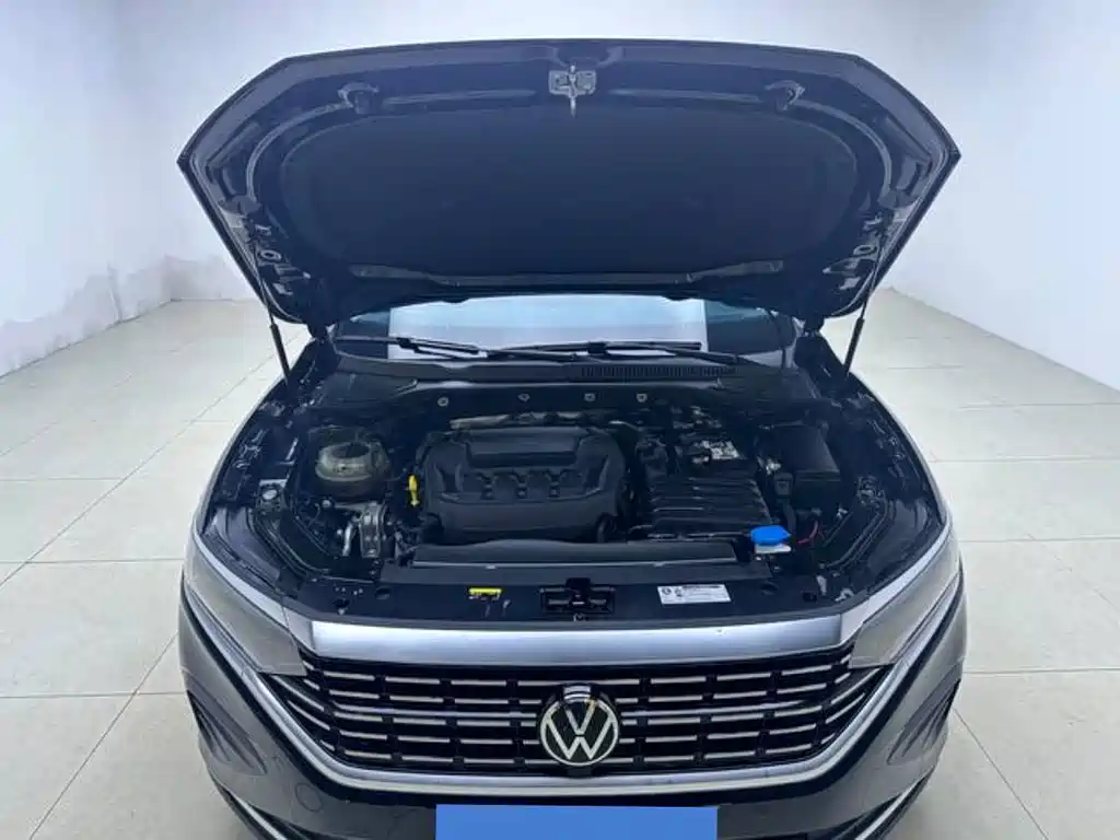 Volkswagen Passat — фото 8