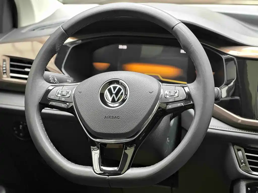 Volkswagen Tharu — фото 14