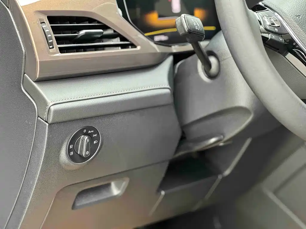 Volkswagen Tharu — фото 19