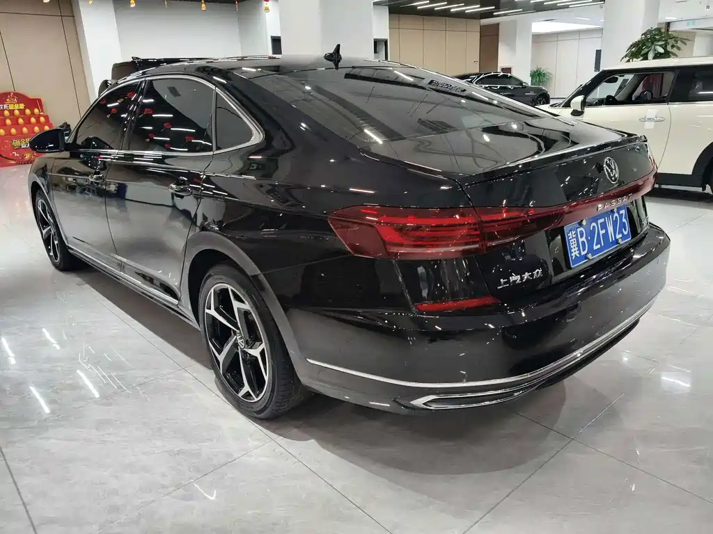 Volkswagen Passat — фото 5