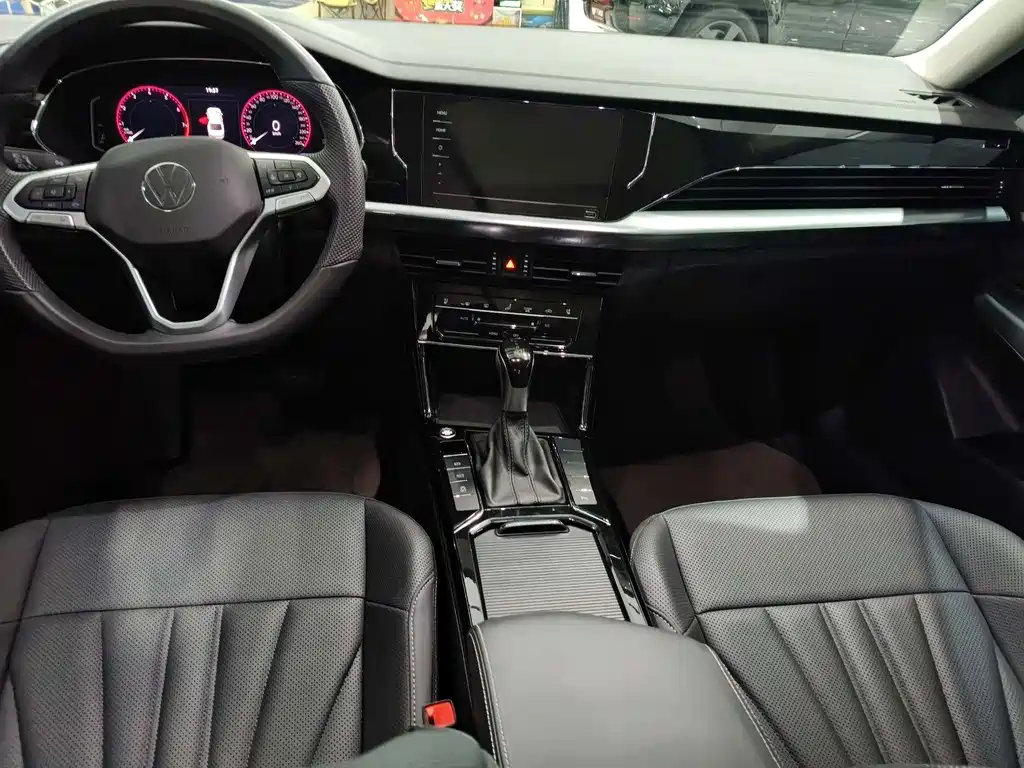 Volkswagen Passat — фото 6