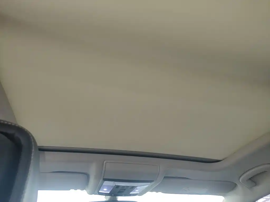Volkswagen Passat — фото 18