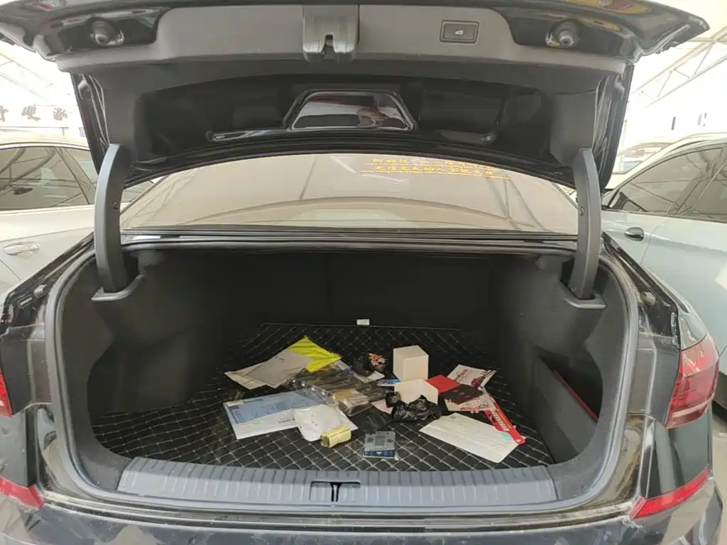 Volkswagen Passat — фото 19