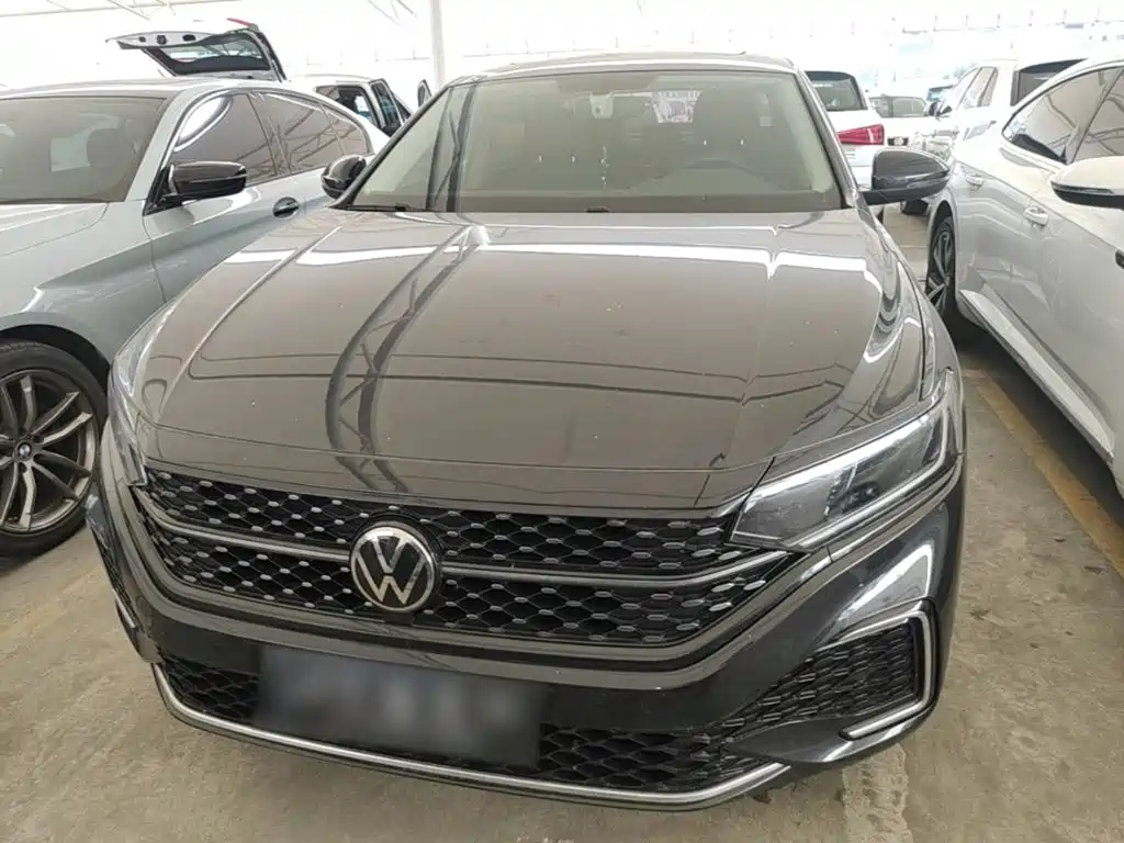 Volkswagen Passat — фото 3