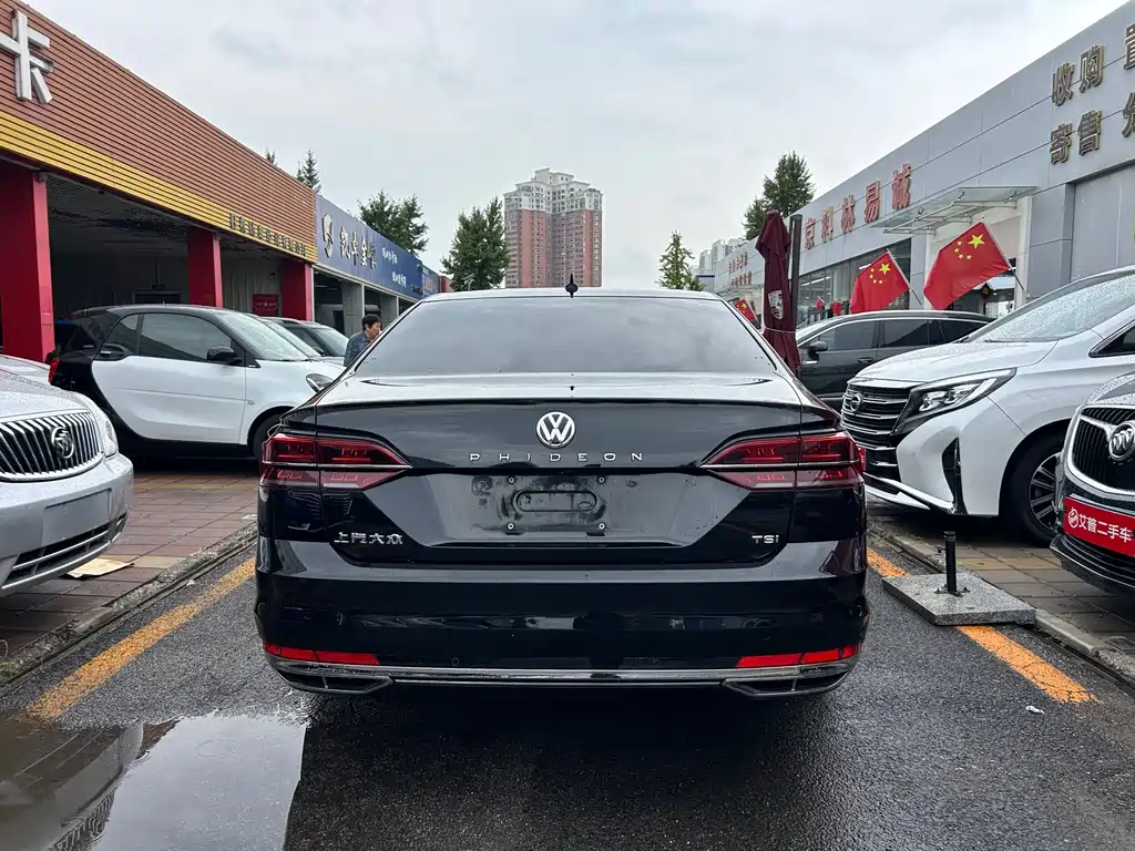 Volkswagen Phideon — фото 4