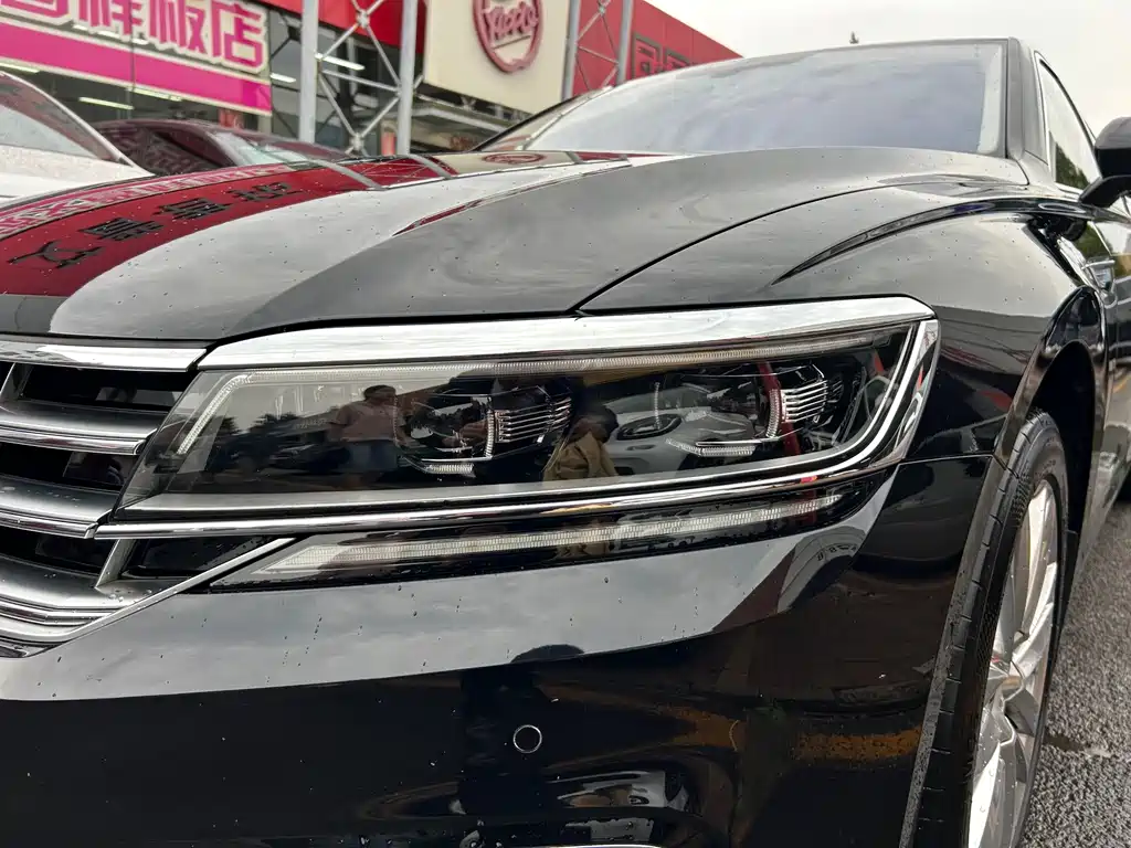 Volkswagen Phideon — фото 5