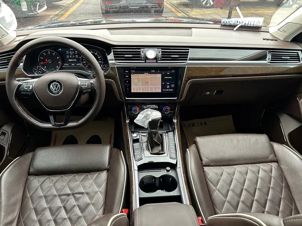 Volkswagen Phideon — фото 9