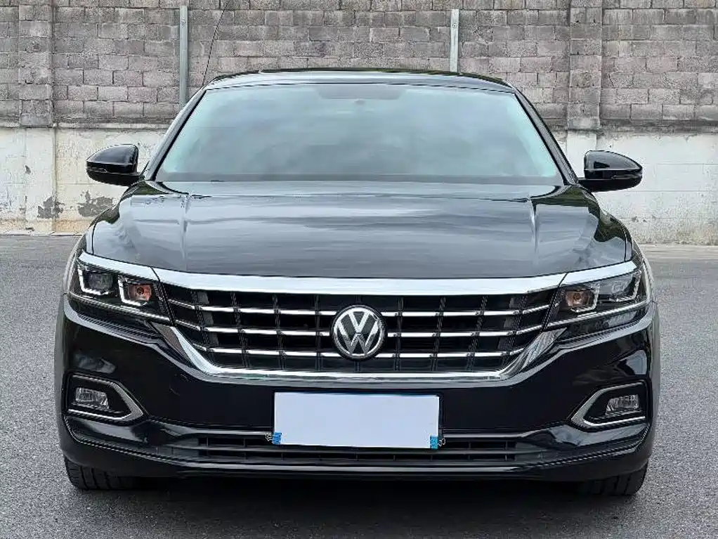 Volkswagen Passat — фото 2