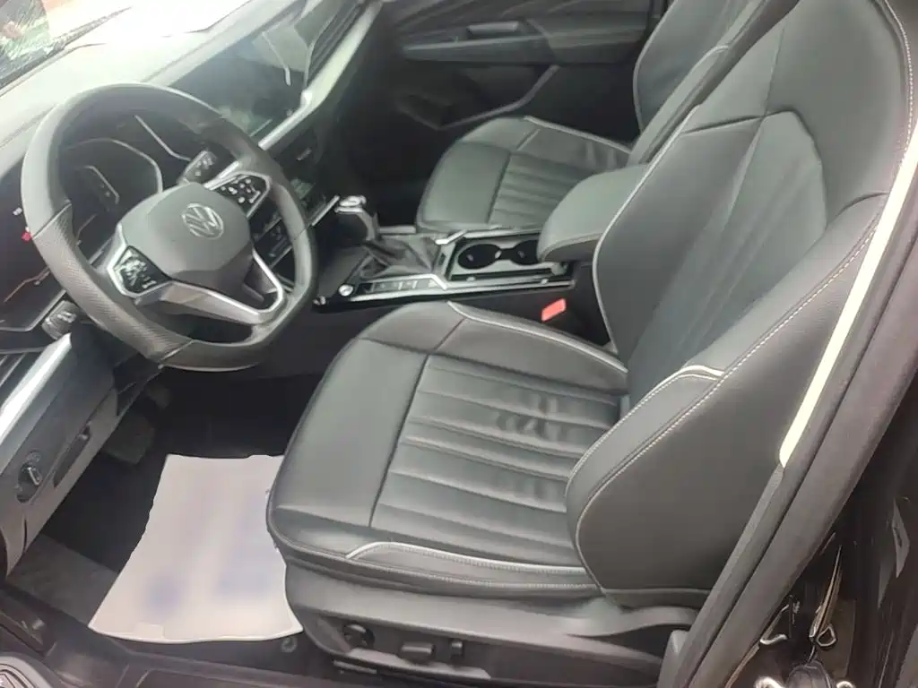 Volkswagen Passat — фото 15
