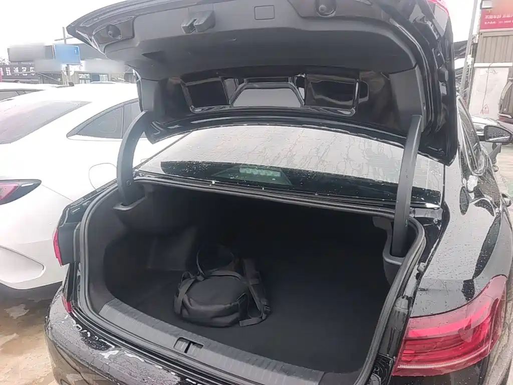 Volkswagen Passat — фото 19