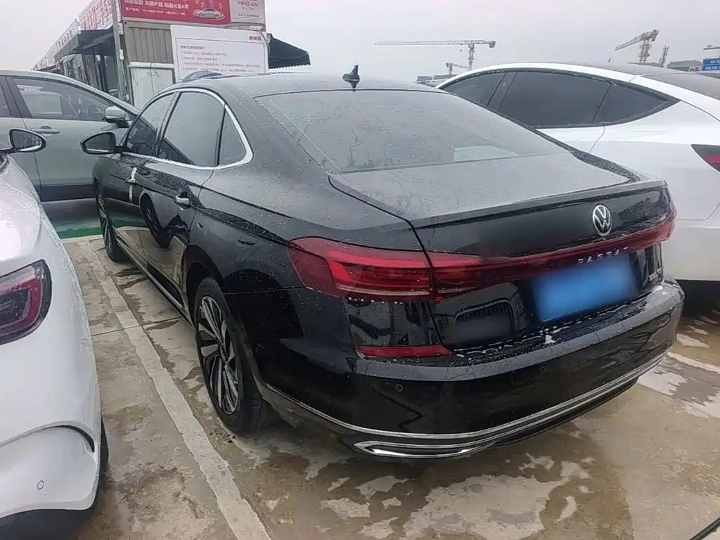 Volkswagen Passat — фото 5