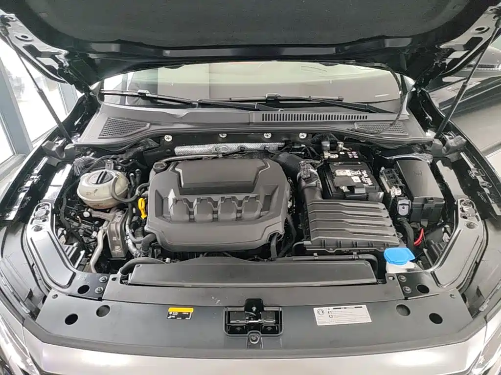 Volkswagen Passat — фото 20
