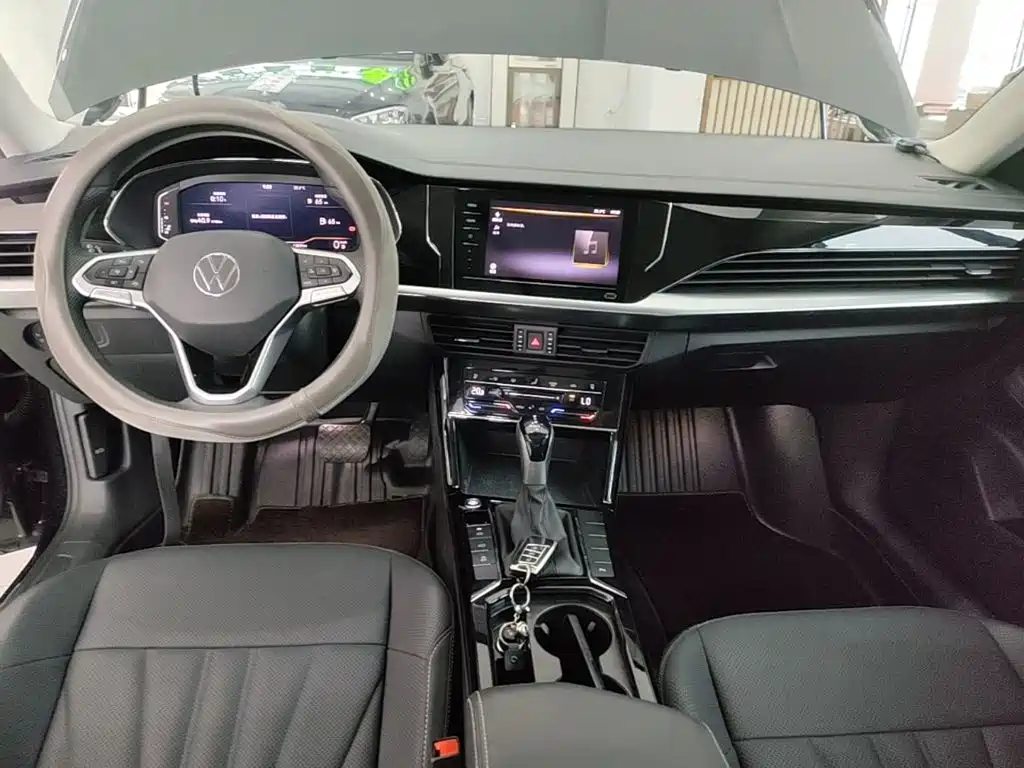 Volkswagen Passat — фото 10