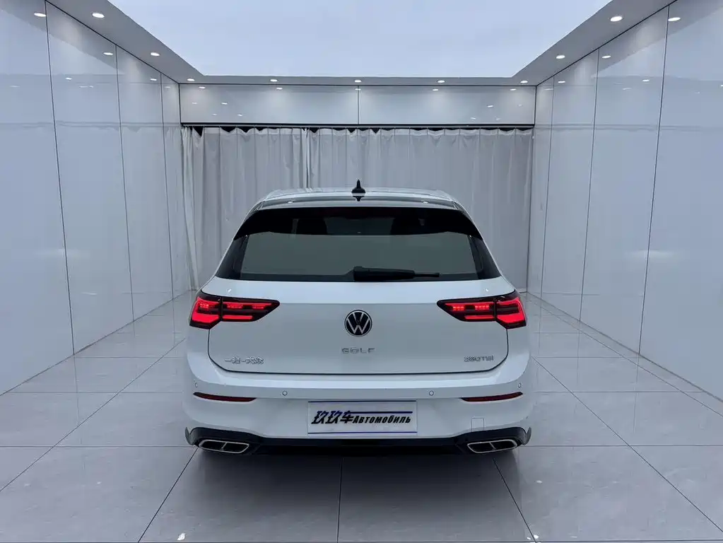 Volkswagen Golf — фото 5