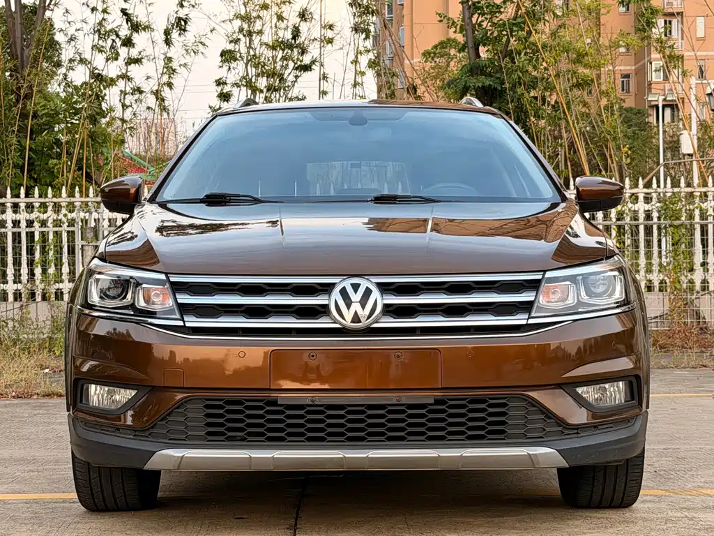 Volkswagen Cross Lavida — фото 2