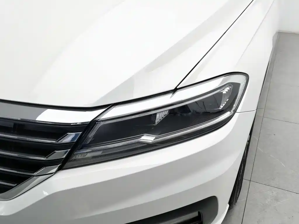 Volkswagen Lavida — фото 7