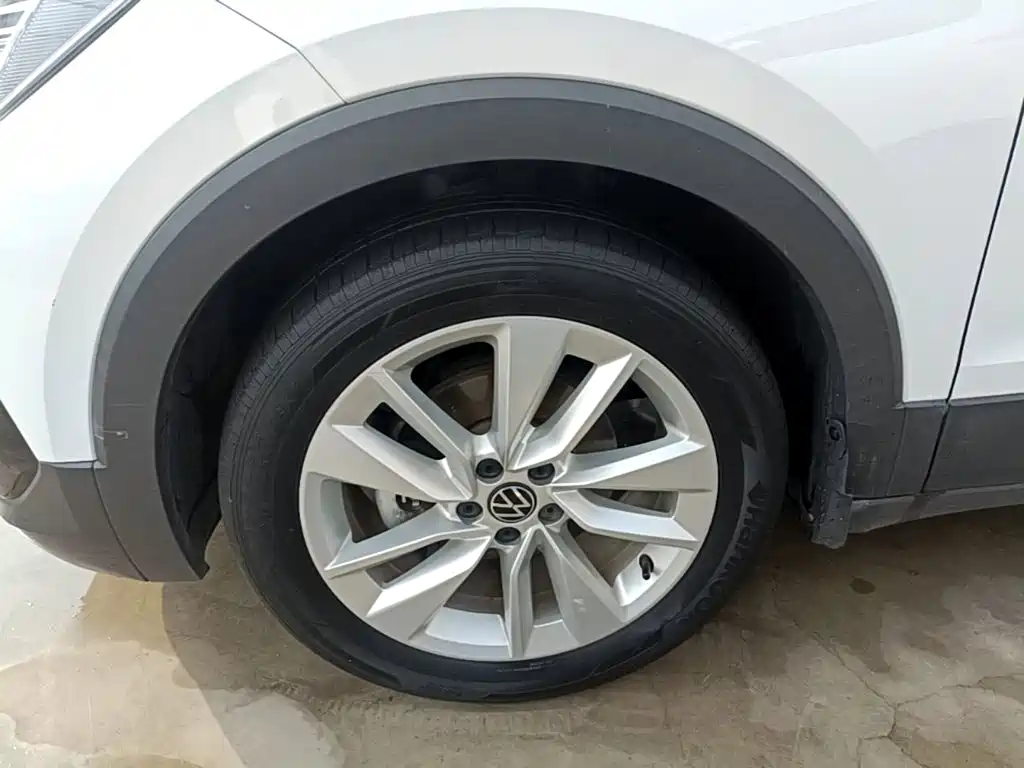 Volkswagen T-Cross — фото 23