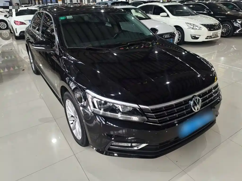 Volkswagen Passat — фото 4