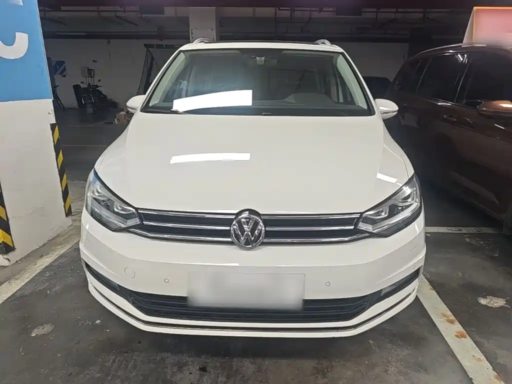 Volkswagen Touran — фото 3