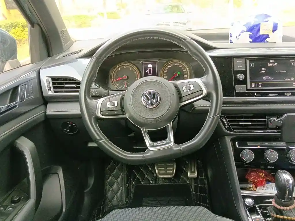 Volkswagen Tharu — фото 7