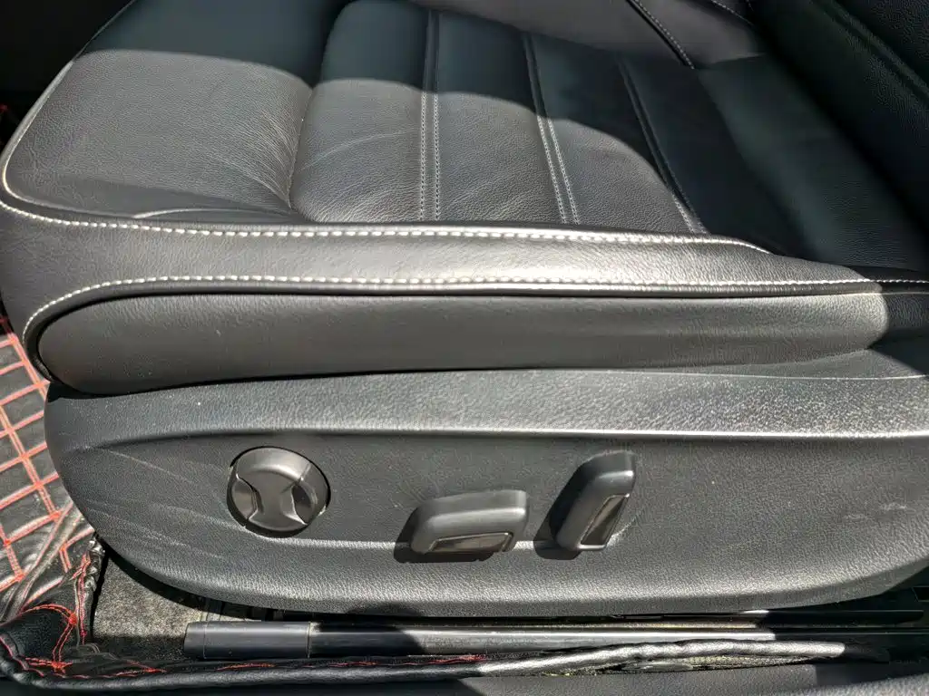 Volkswagen Passat — фото 20