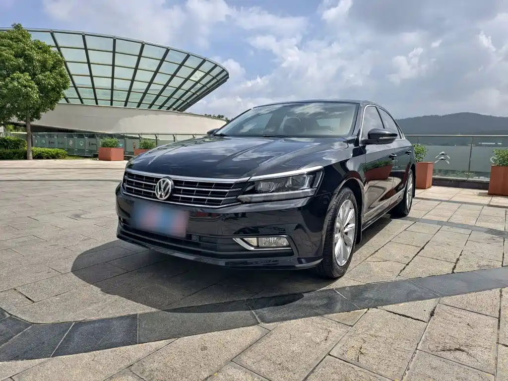 Volkswagen Passat — фото 3