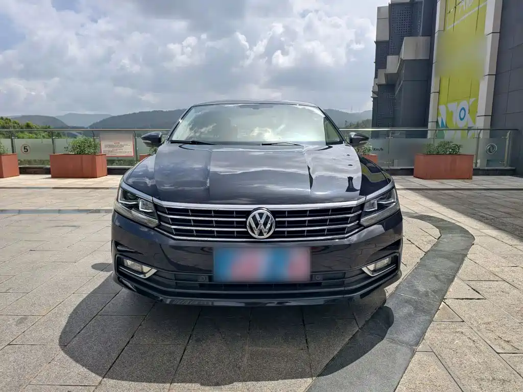 Volkswagen Passat — фото 6