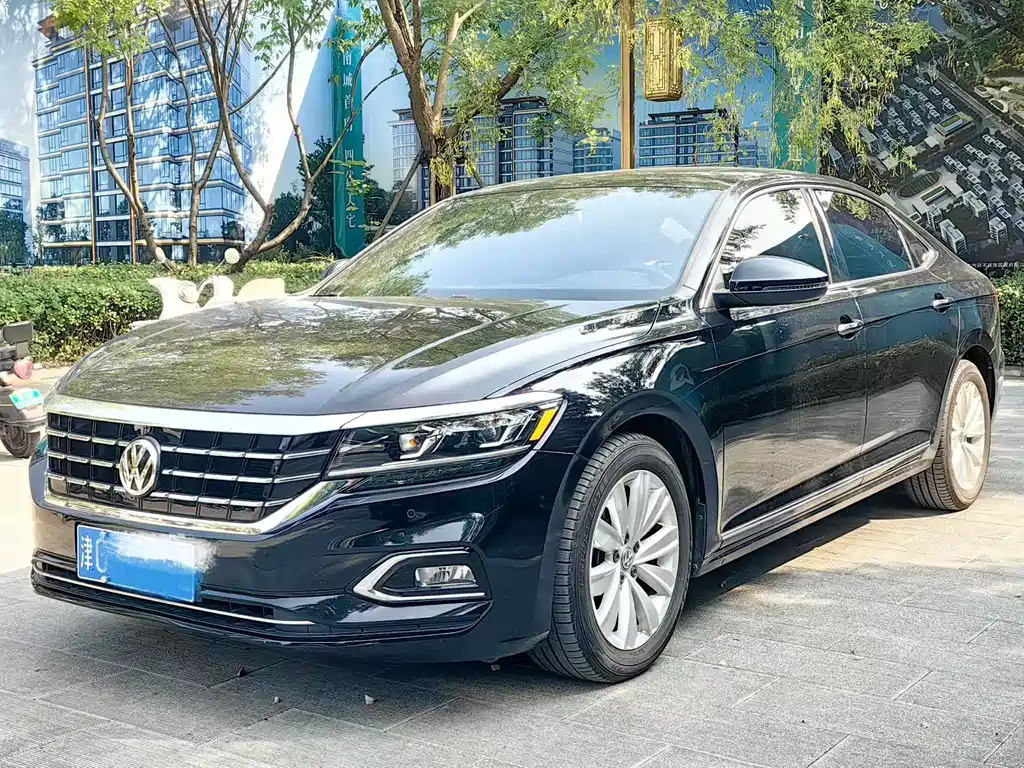 Volkswagen Passat — фото 2
