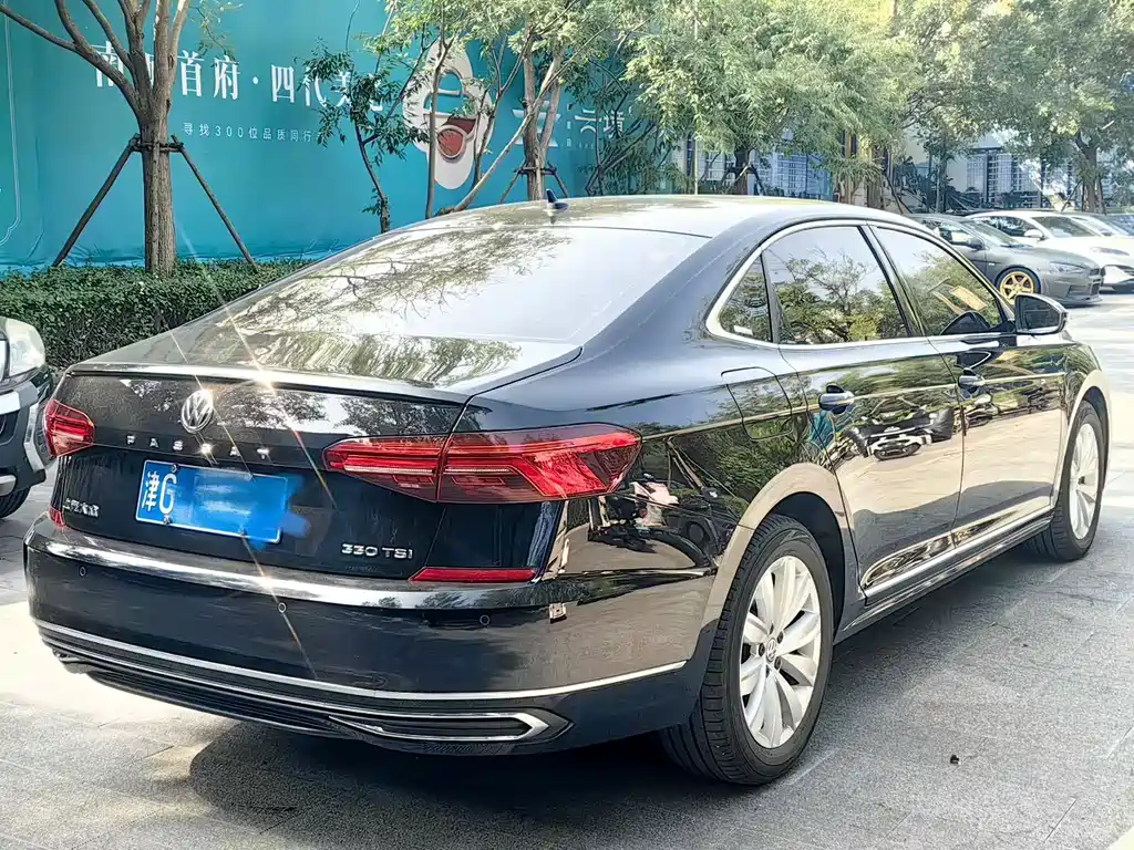Volkswagen Passat — фото 6