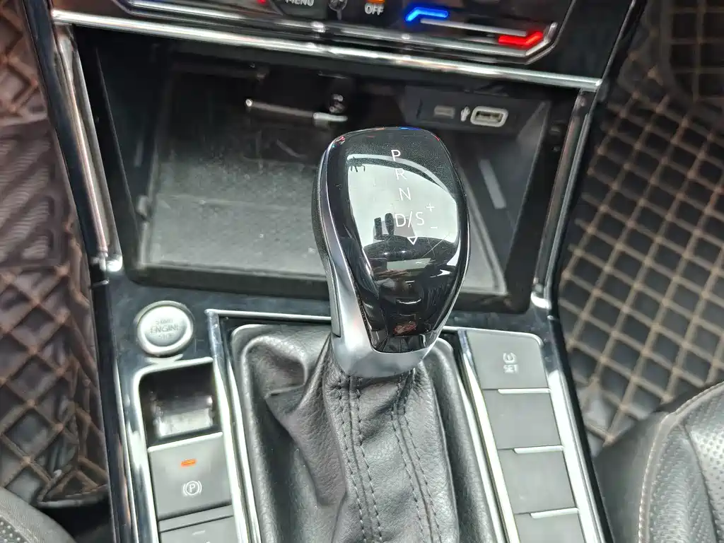 Volkswagen Passat — фото 15