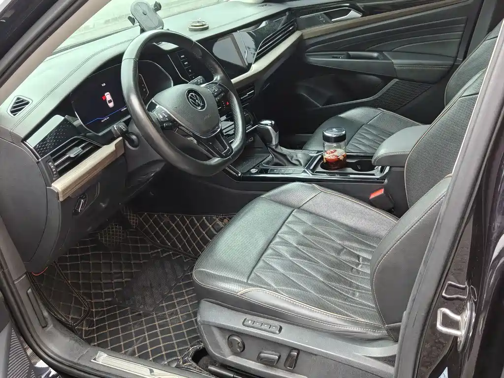 Volkswagen Passat — фото 9