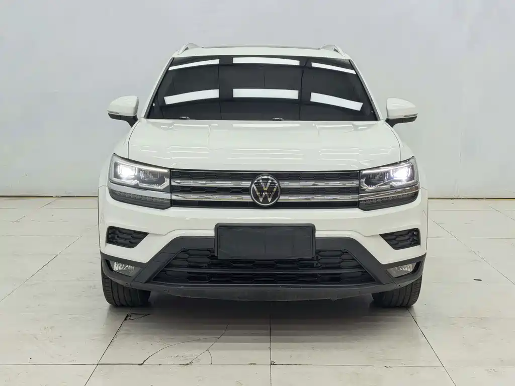 Volkswagen Tharu — фото 2