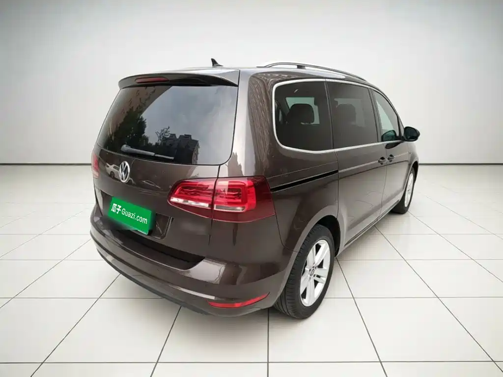 Volkswagen Sharan — фото 6